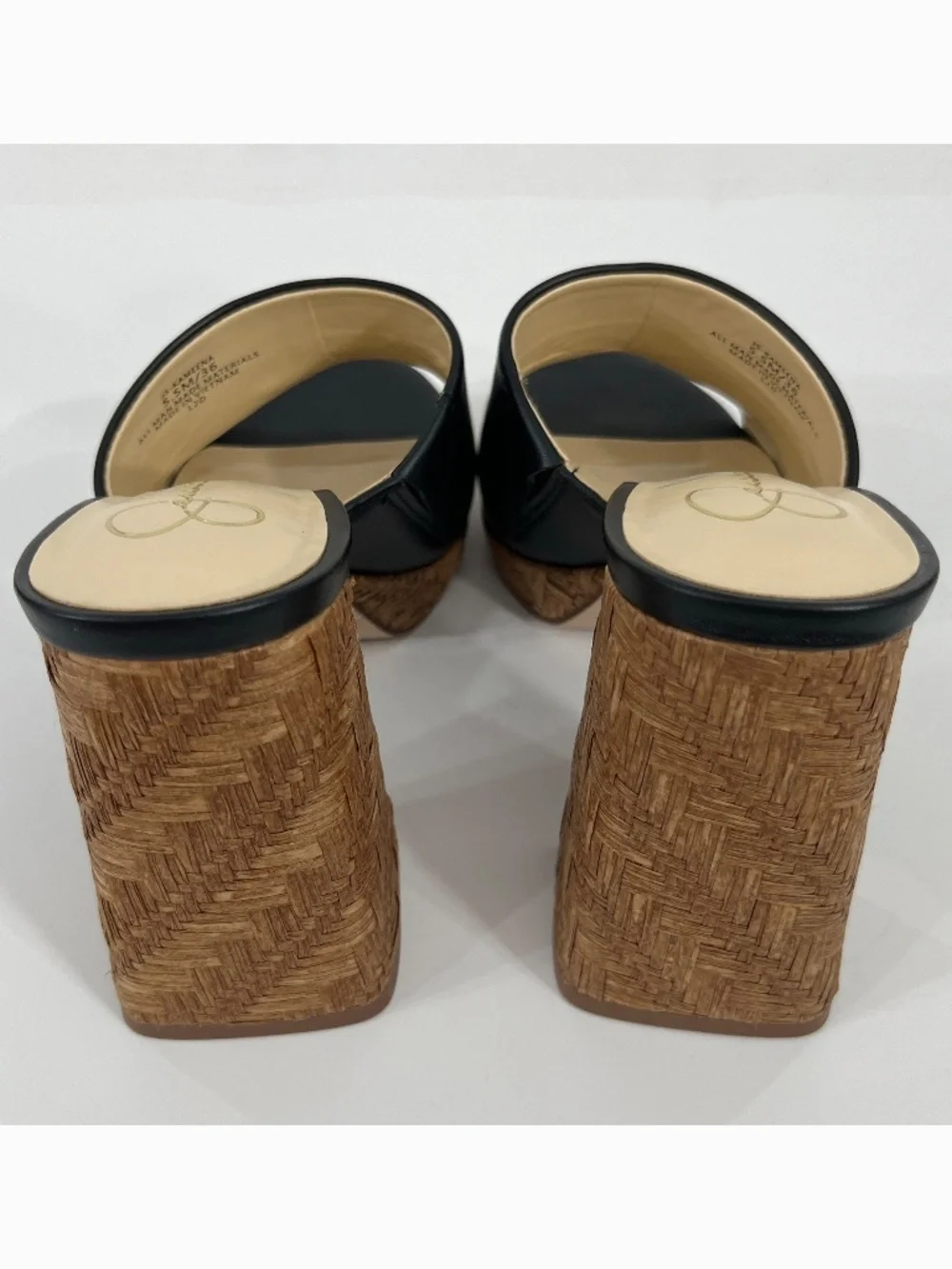 Jessica Simpson new box