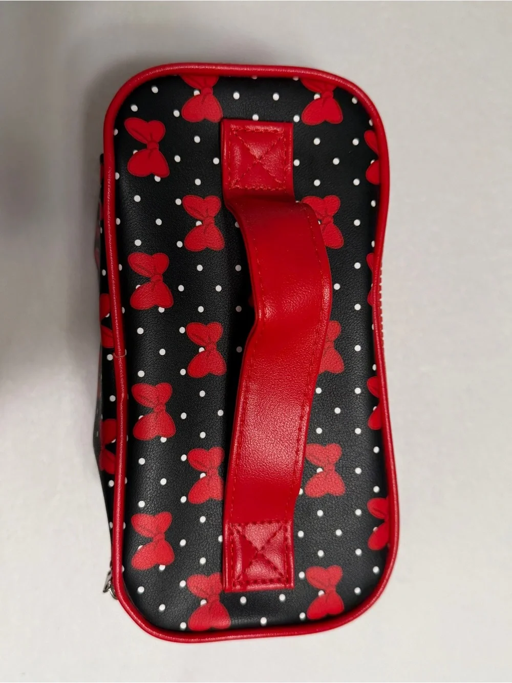 N/A cosmetic bag