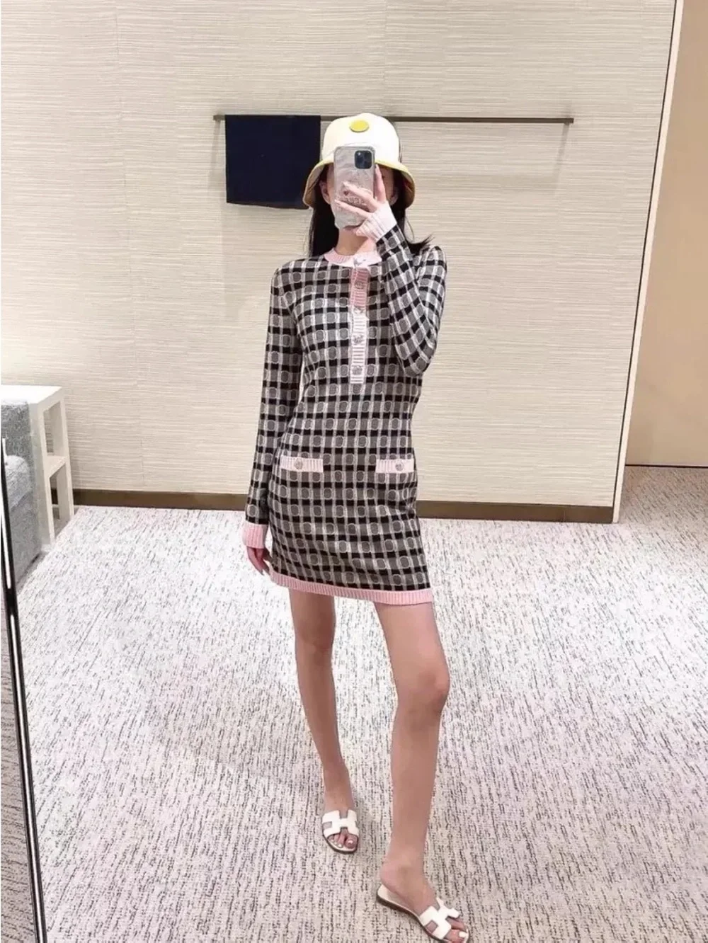 CHANEL rare elegant