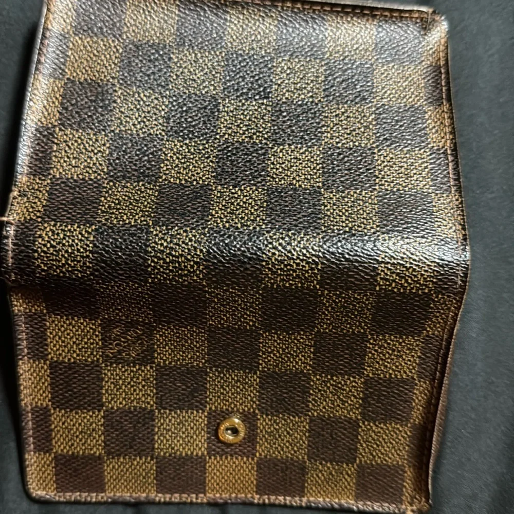 Louis Vuitton authentic louis