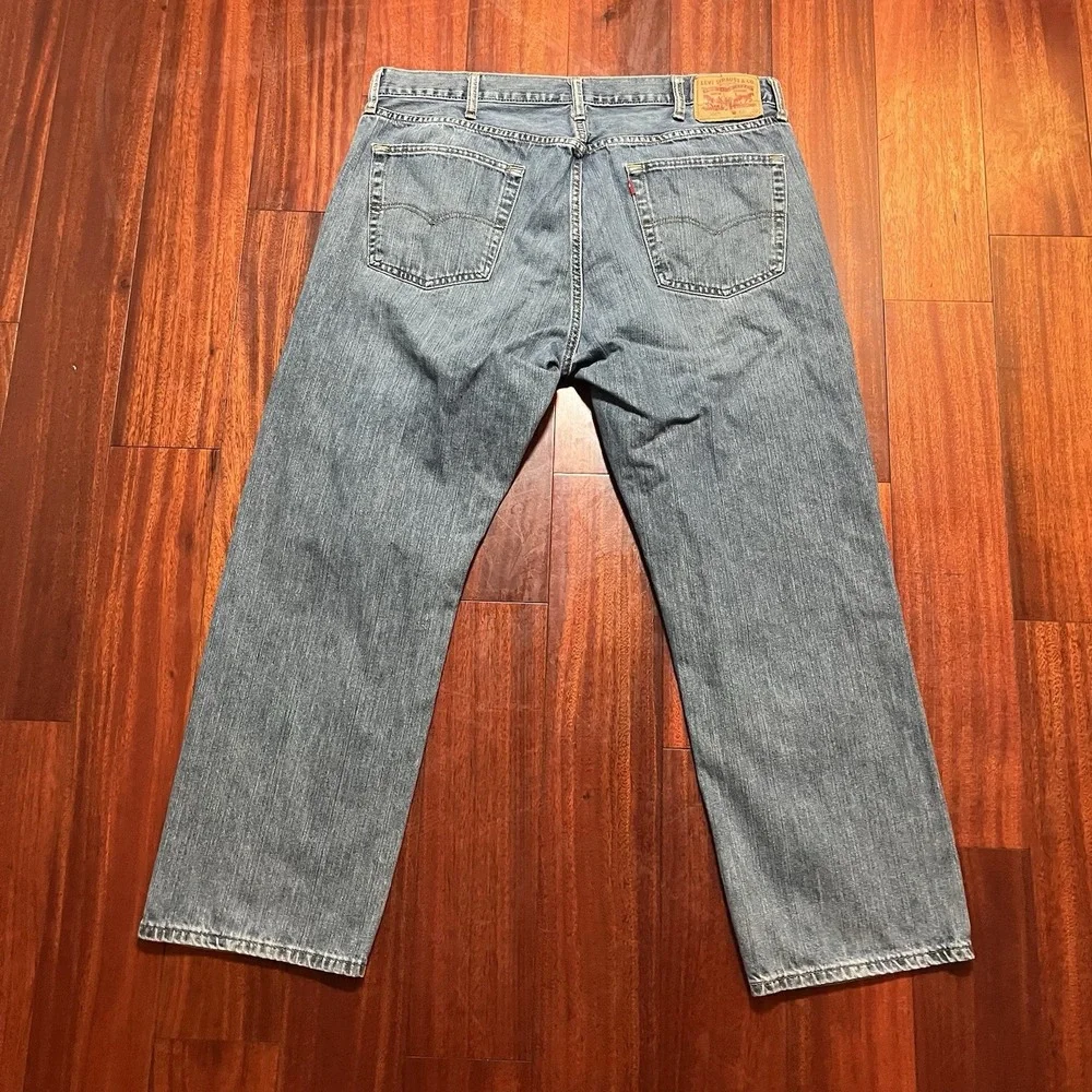 Levis preowned good