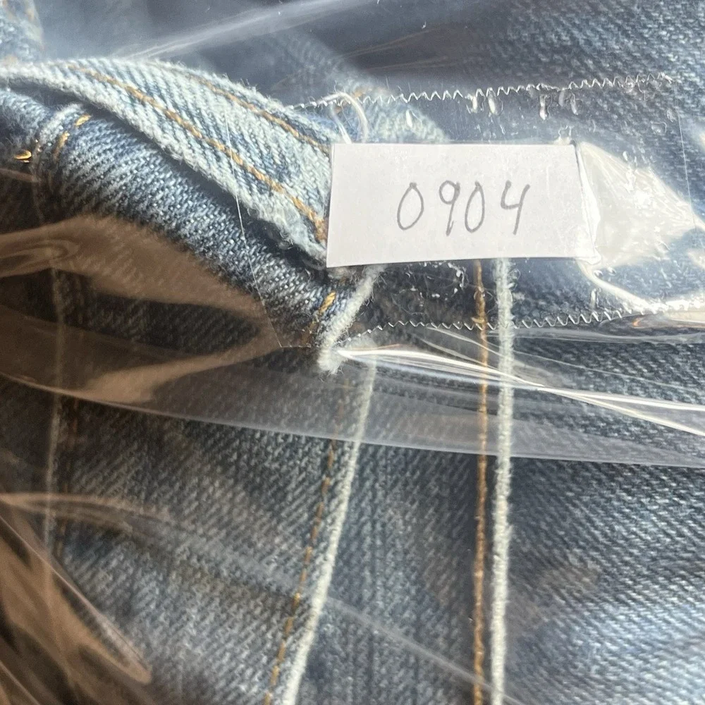 Levis preowned good
