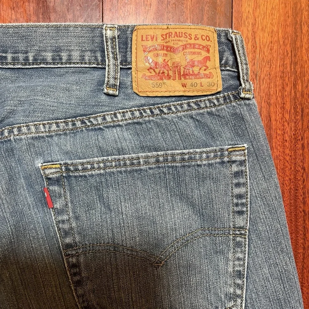 Levis preowned good