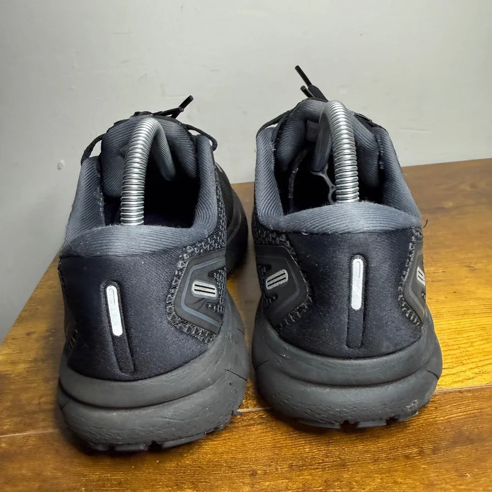 Brooks pre owned