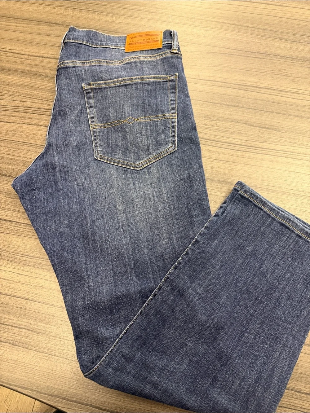 Lucky Brand classic straight