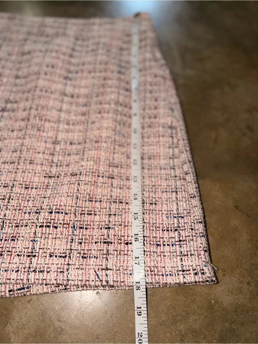 LOFT Pink Tweed Mini Skirt Size 6 Boucle Lined Career Classic Preppy