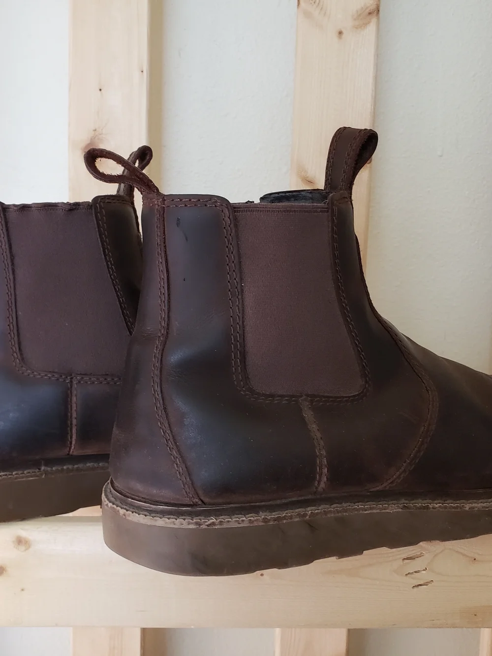 Duluth Trading Co Brown Chelsea Pull-On Boots