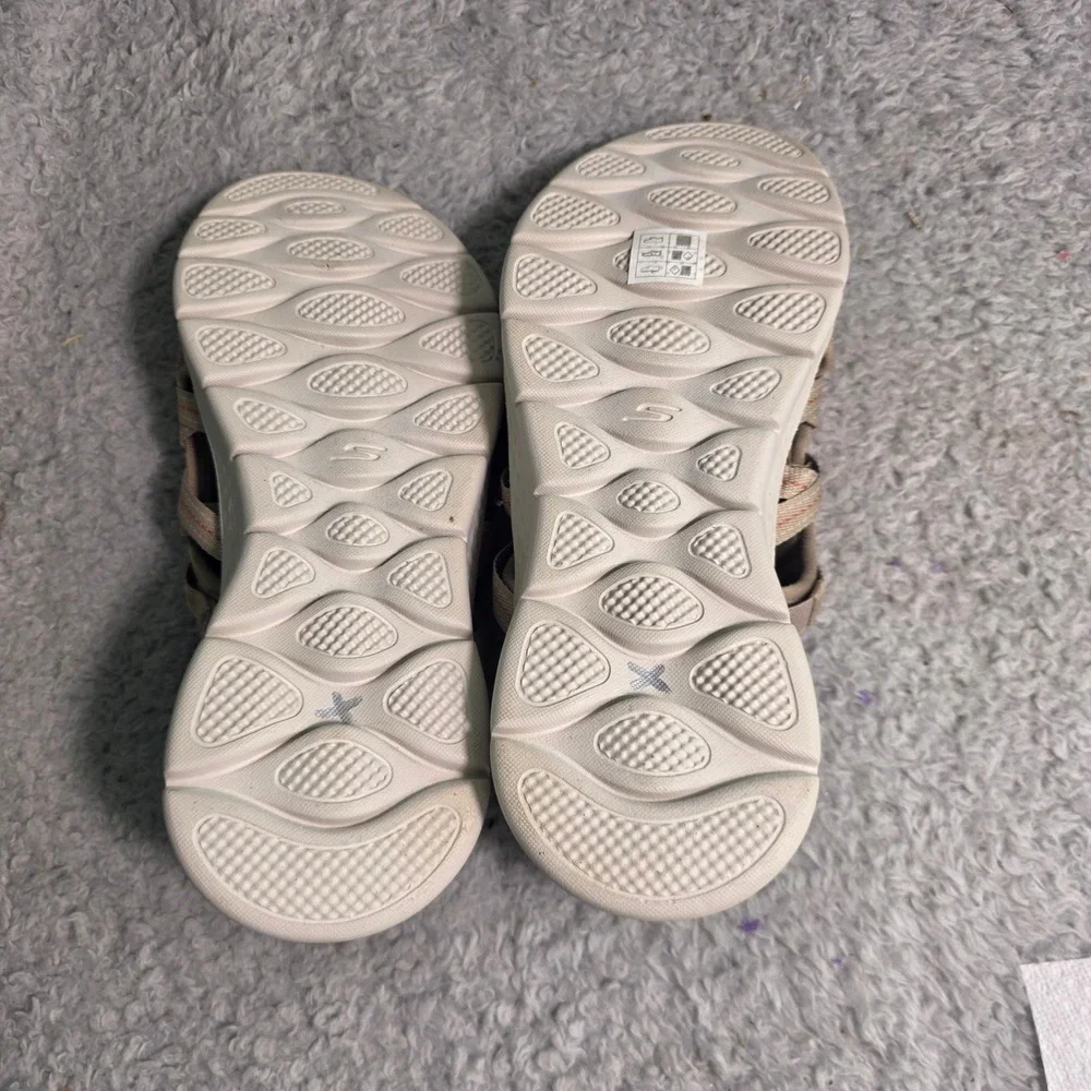 Skechers slip ins