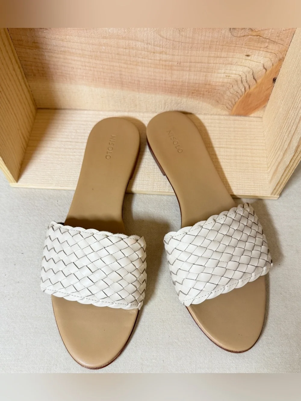 Nisolo these are