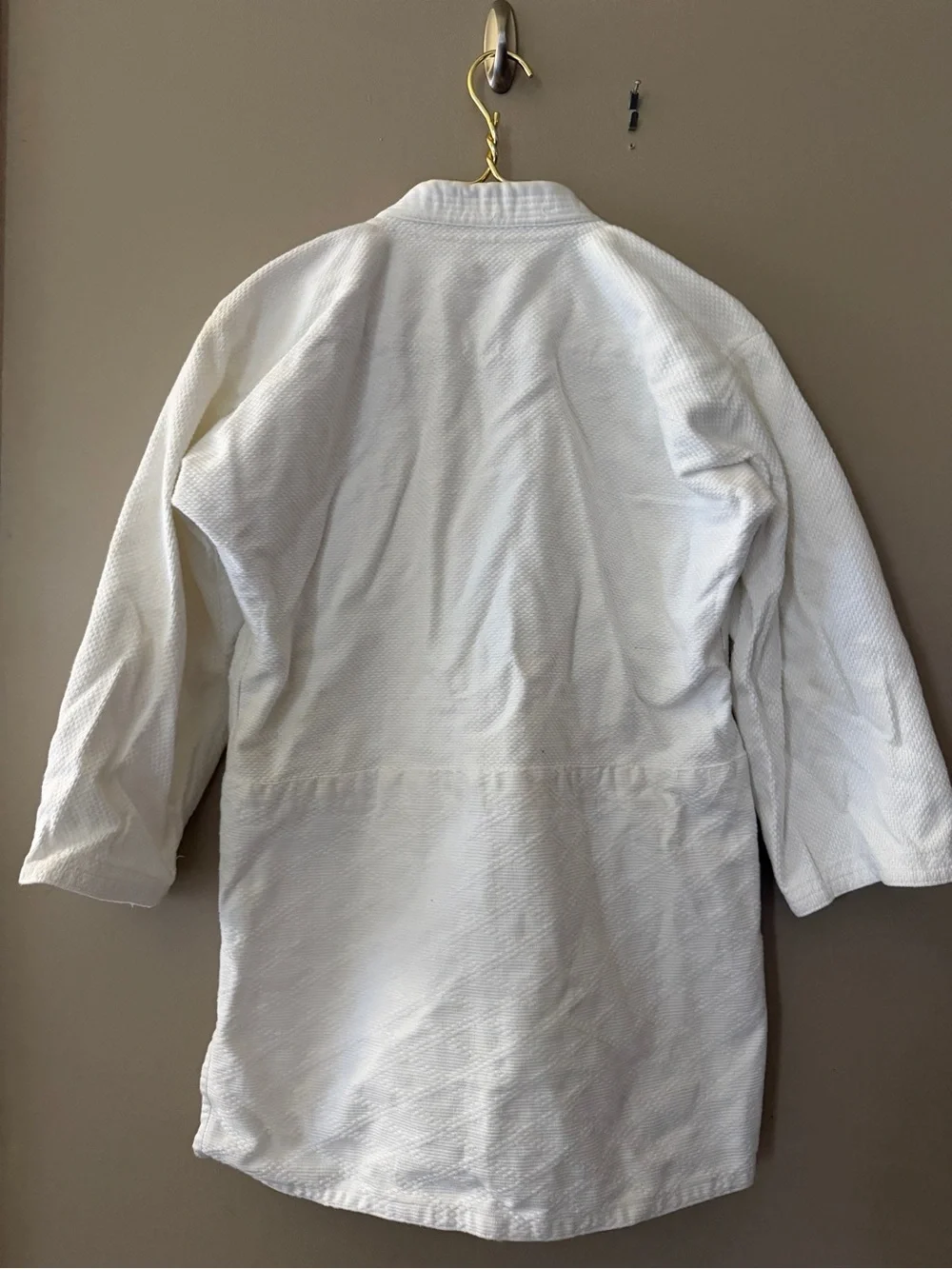 N/A classic white