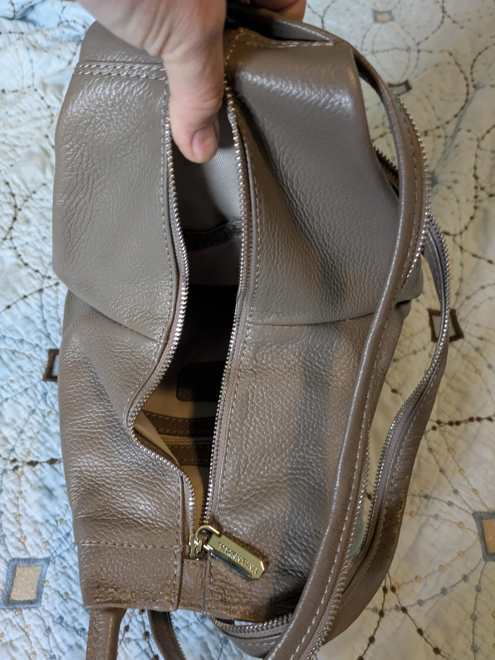 Valentina compact leather