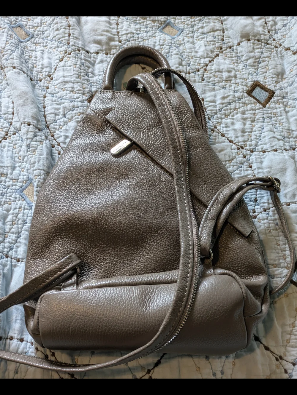 Valentina compact leather
