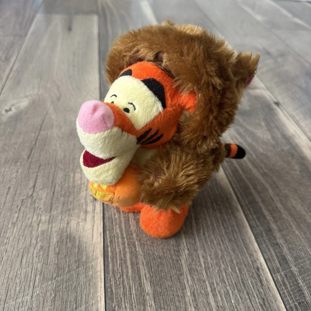 Disney Store Tigger Halloween Toy Hippity Hop NO Wind-Up 7.5
