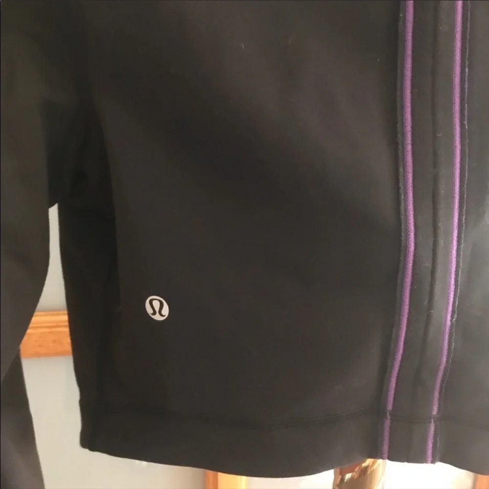lululemon athletica cropped bomber