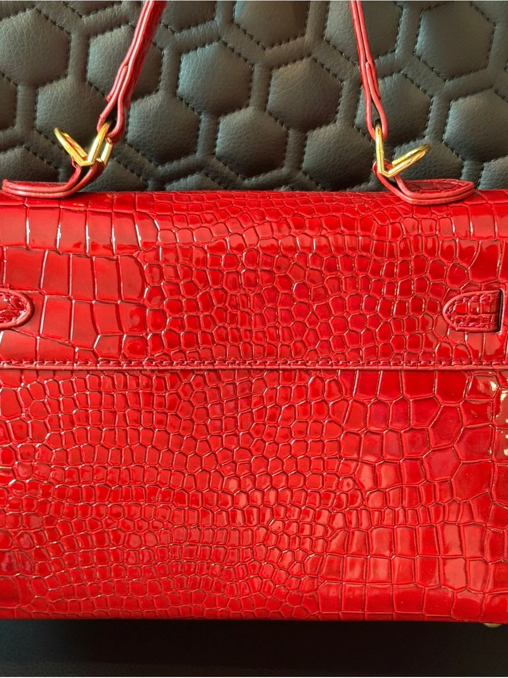 N/A sophisticated red