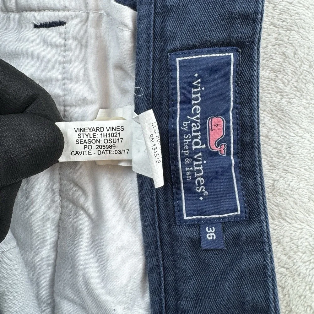 Vineyard Vines Breaker Chino Shorts Men's 36 Navy Blue Whale Red Embroidered