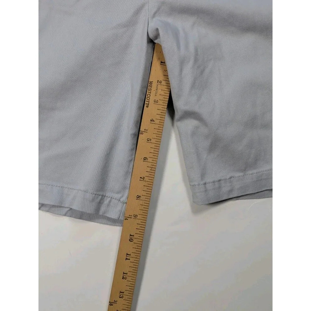 Izod these shorts