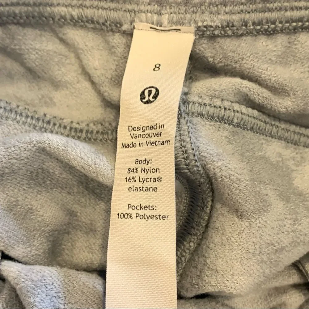 lululemon athletica size rip