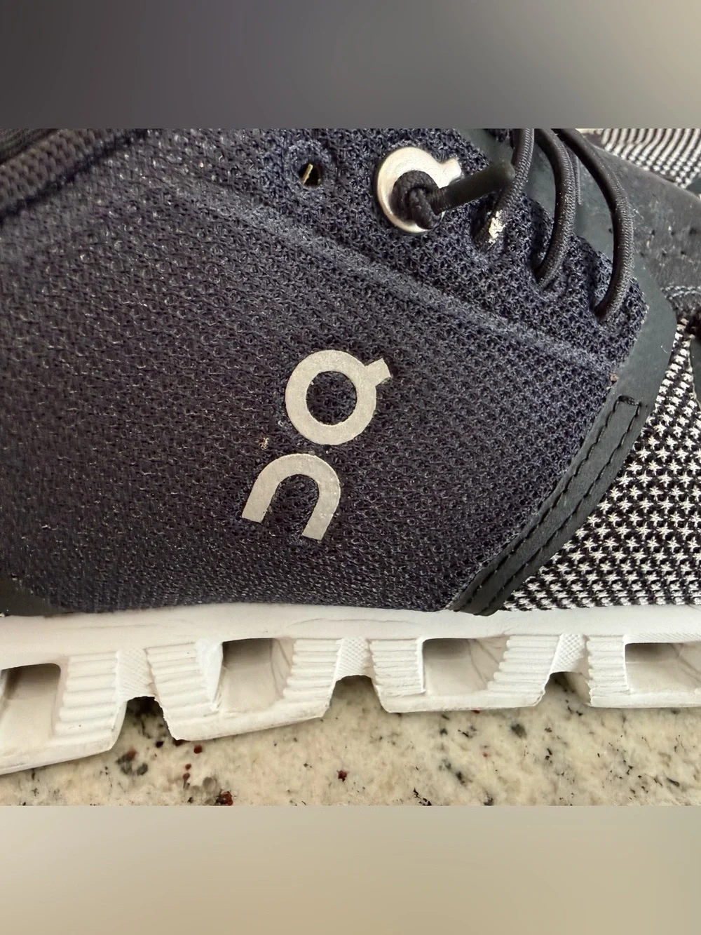 On Cloud 6 cloud sneakers