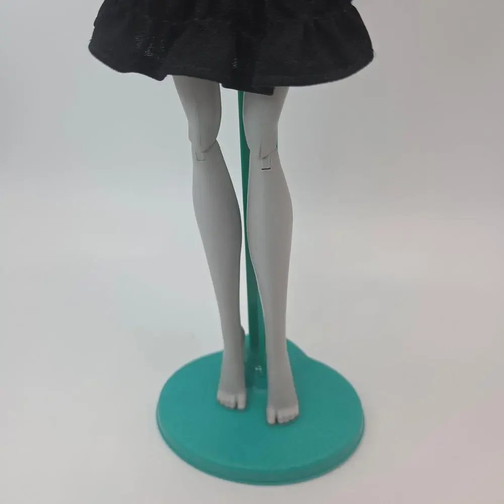 Mattel accessories includes