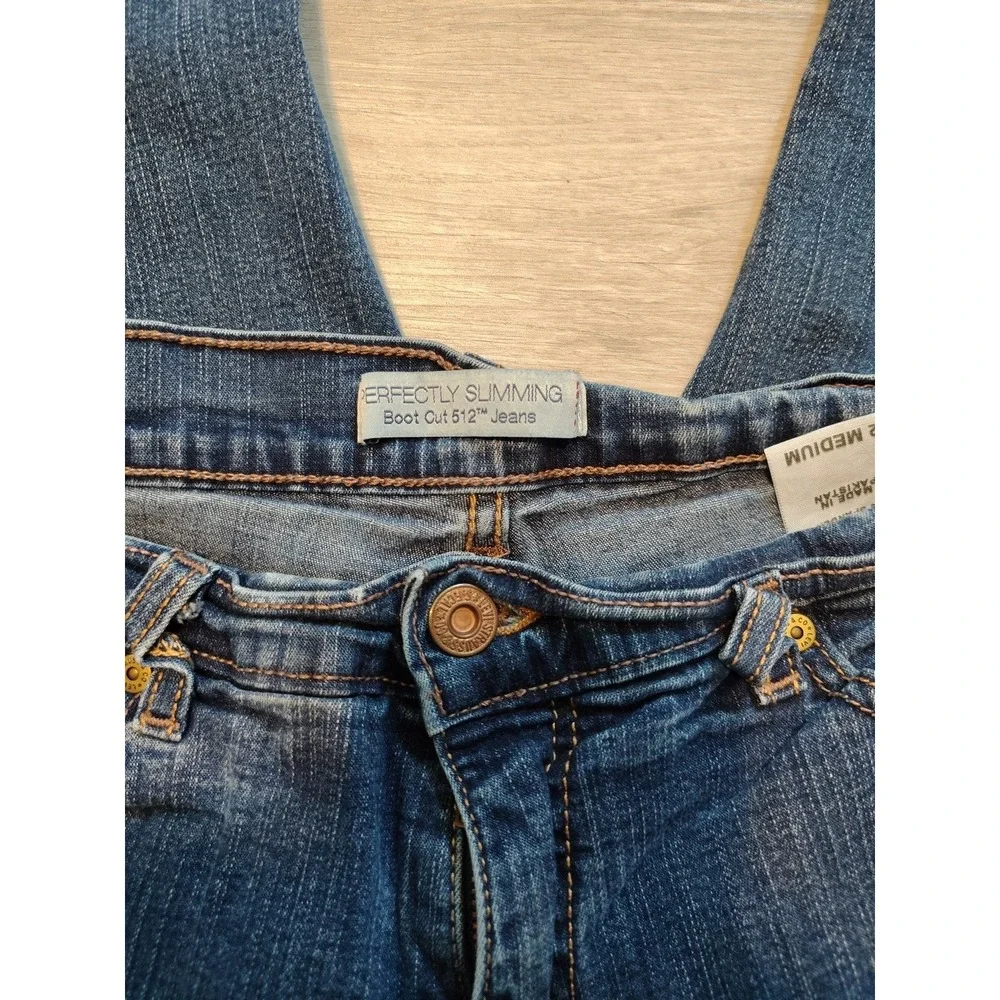 Levis these levi