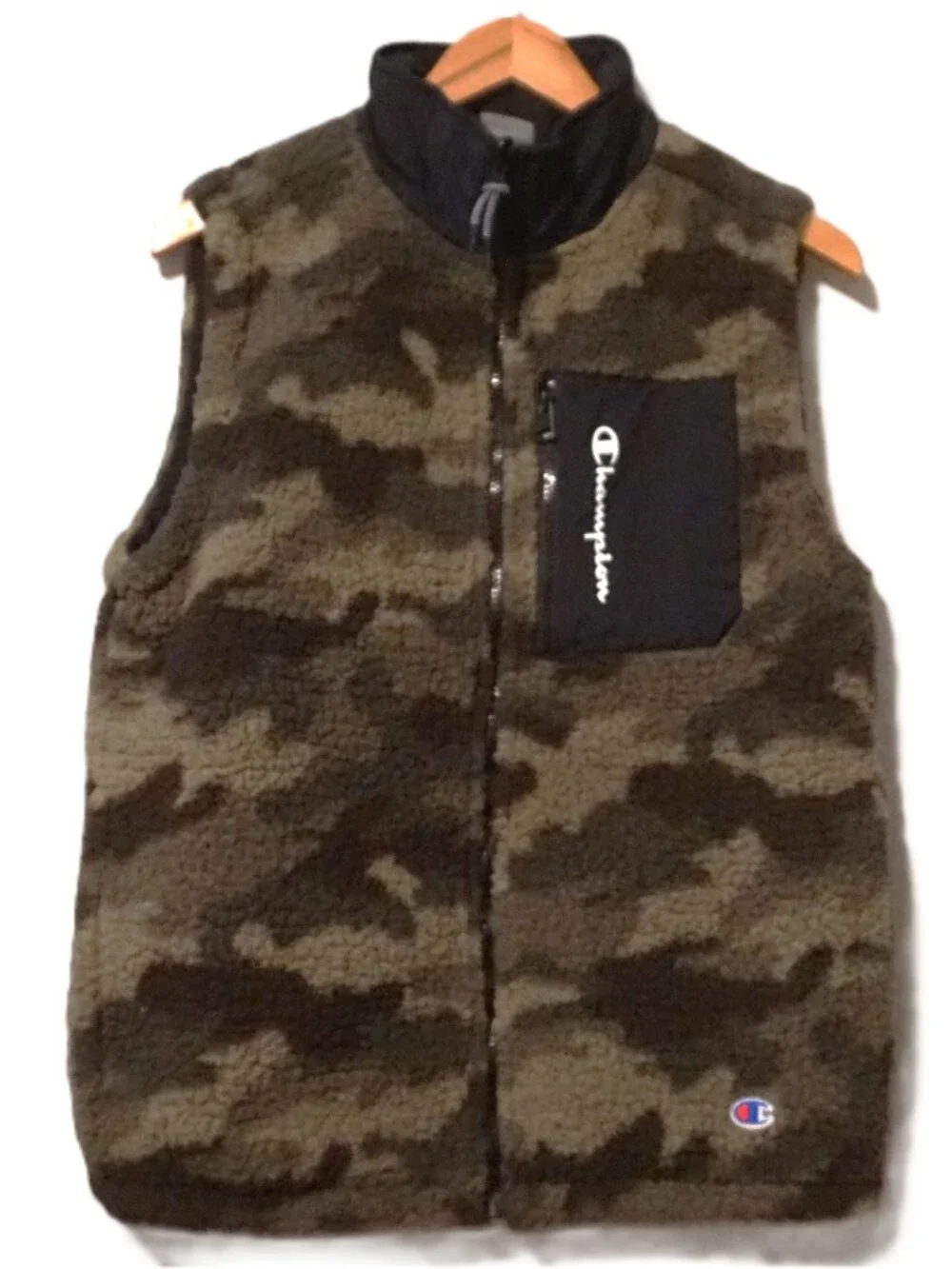 Champion Reversible Camo and Black Full Zip Vest Men’s Small