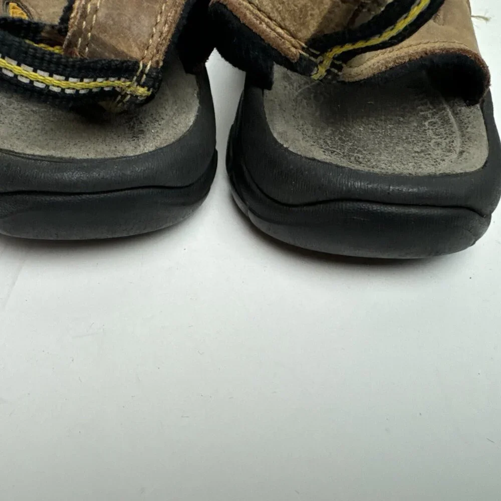 Keen Hiking  Brown Sandals