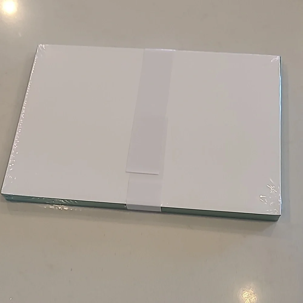 Hallmark green holiday