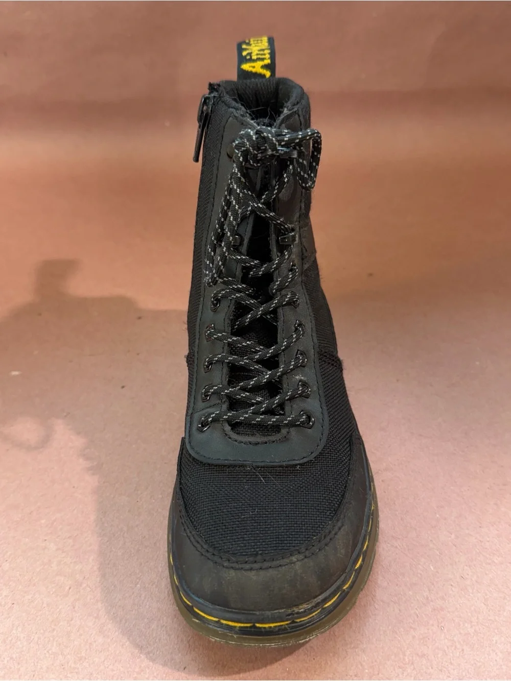 Dr. Martens rugged lace