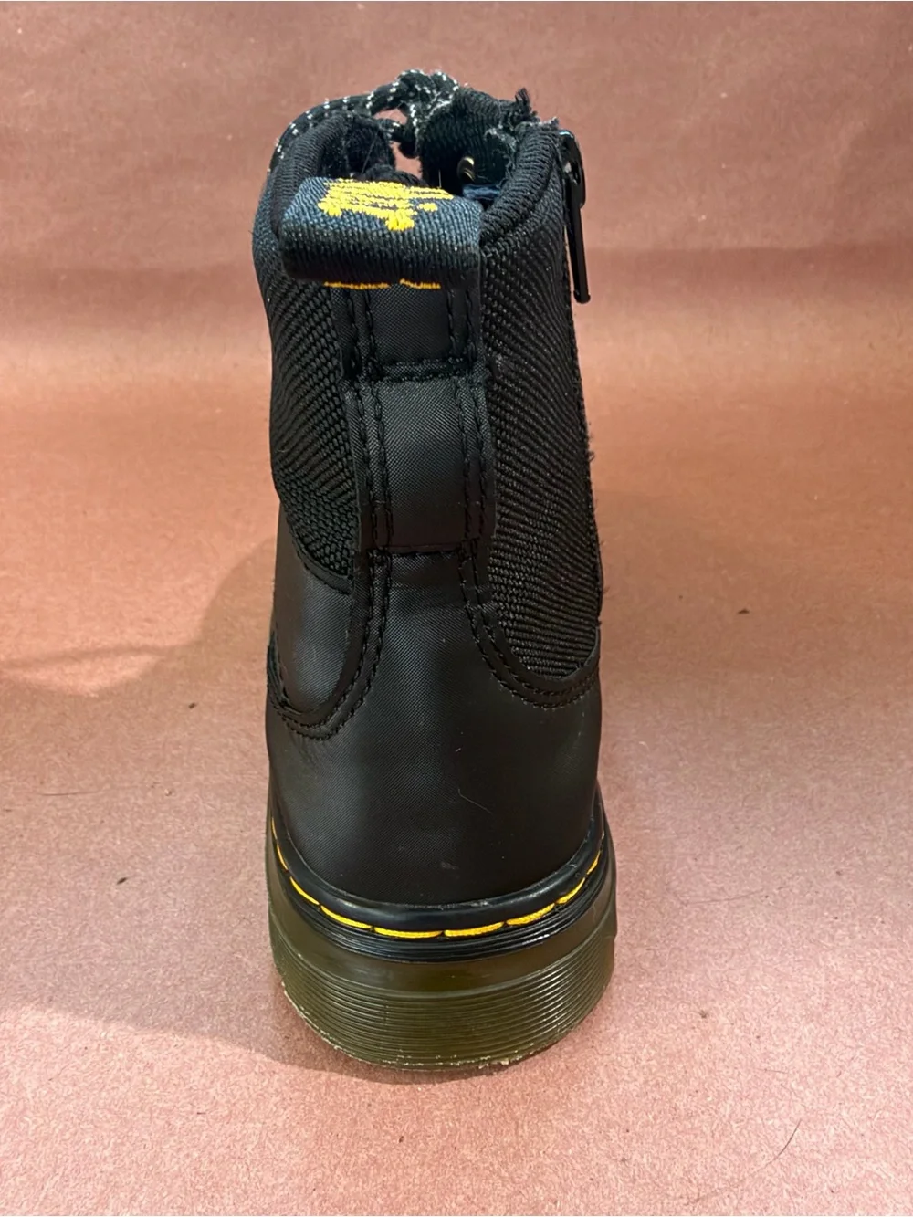Dr. Martens rugged lace