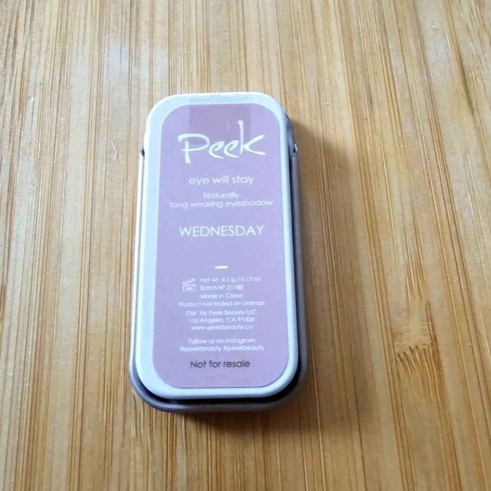 Peek beauty eye