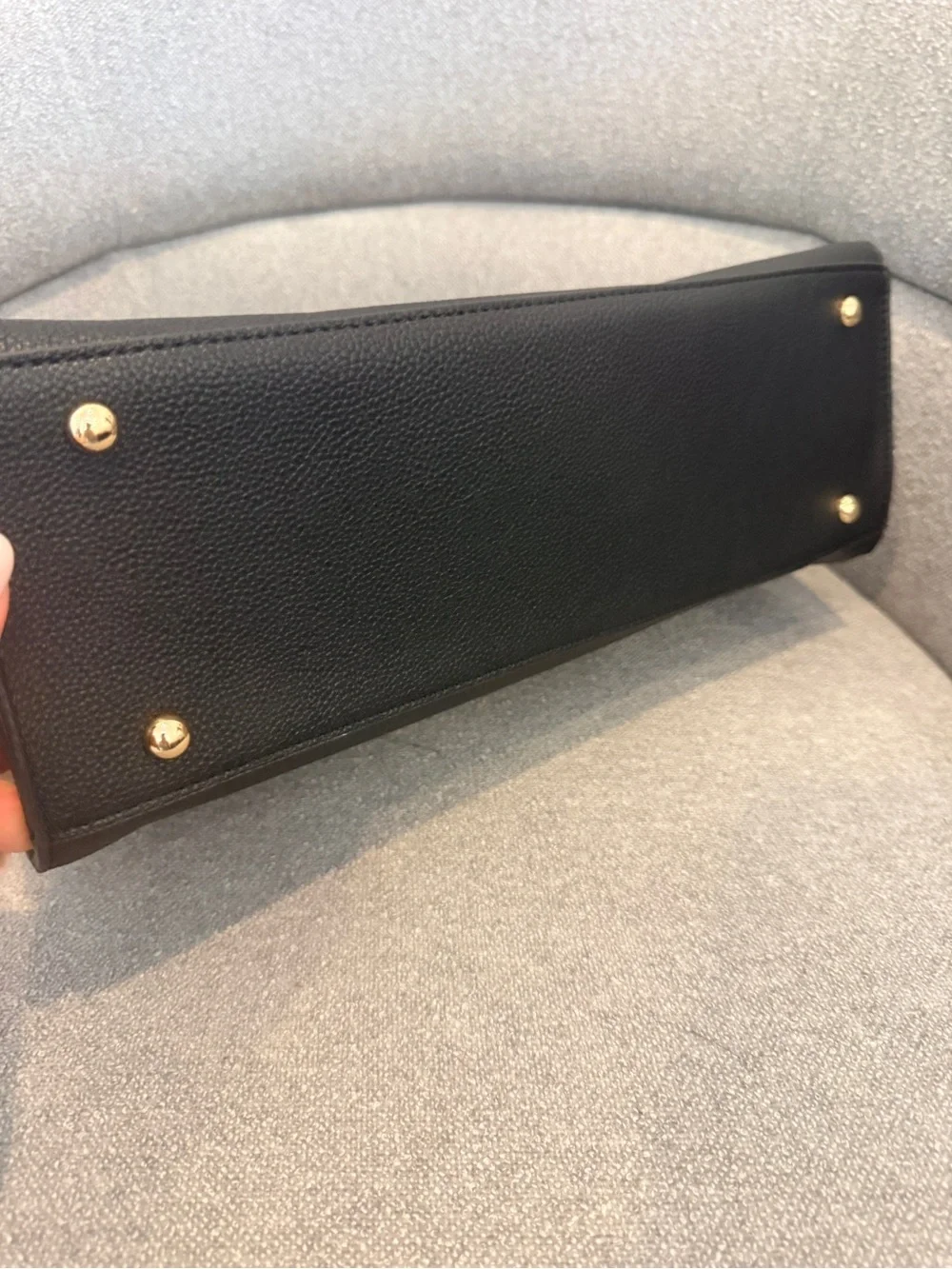 N/A polished black