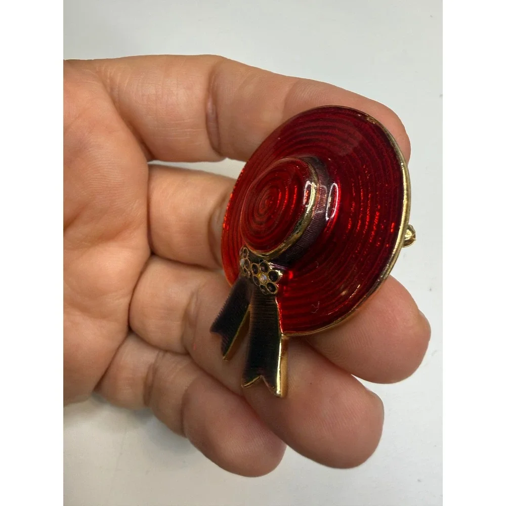 T&C red enamel