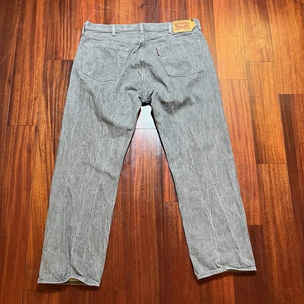 Levis preowned good