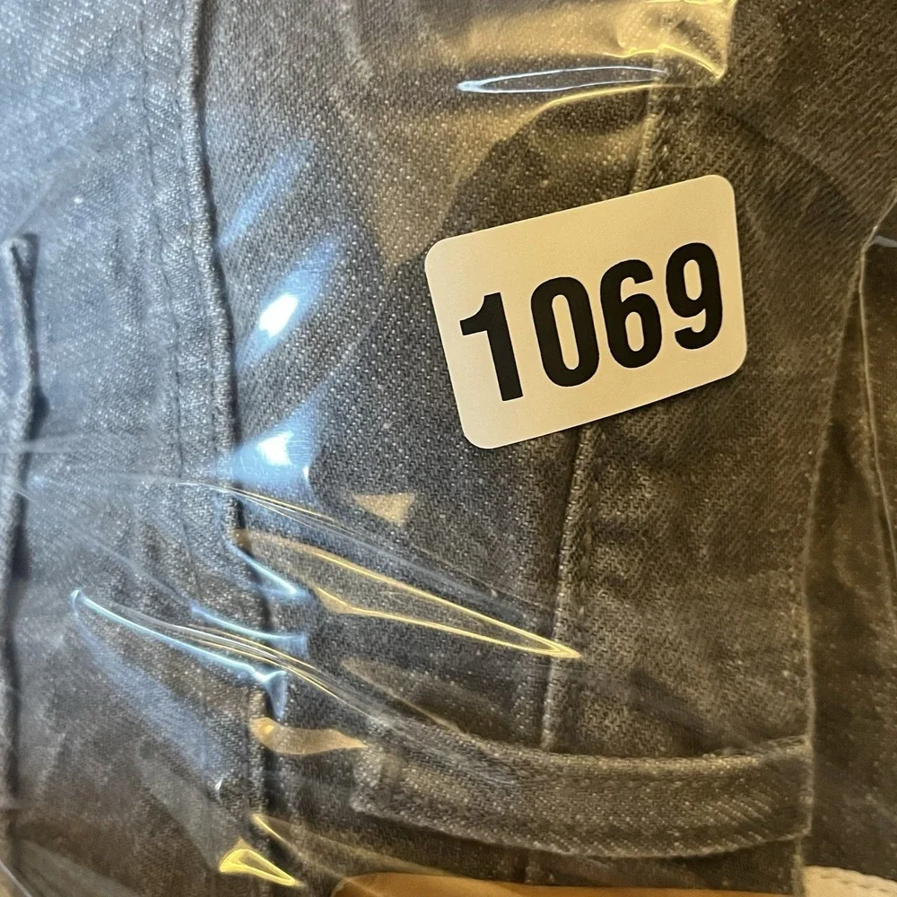 Levis preowned good