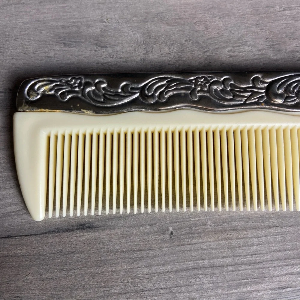 N/A vintage ornate