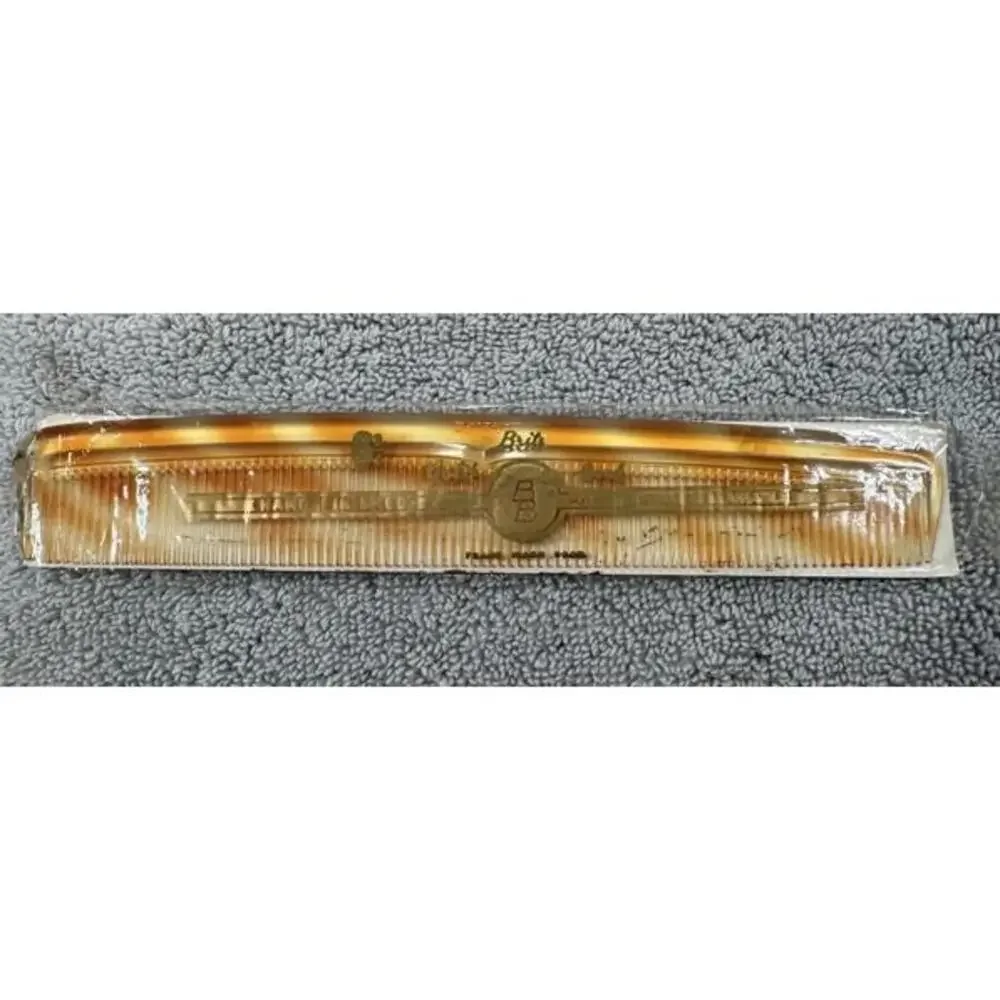 N/A vintage combs