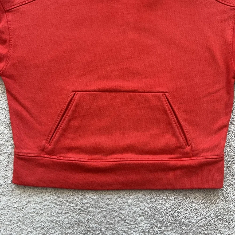 ALO Yoga brand alo