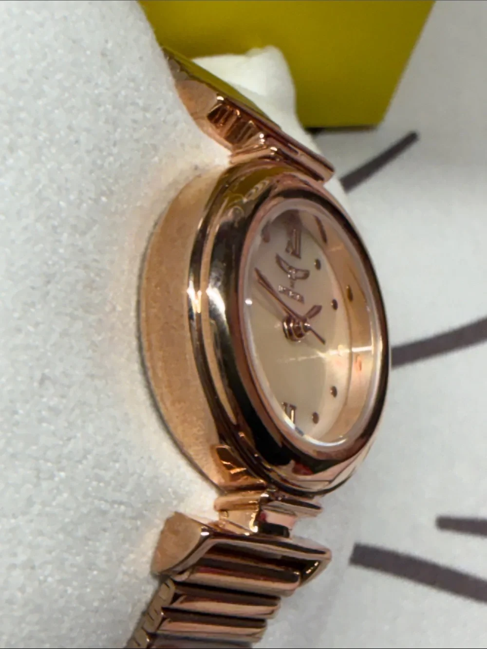 Invicta 69078 elegant