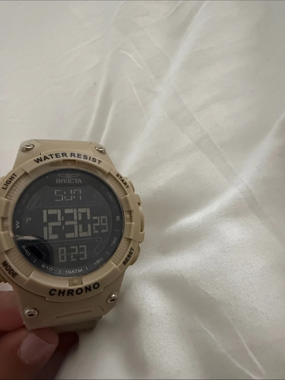 N/A beige digital
