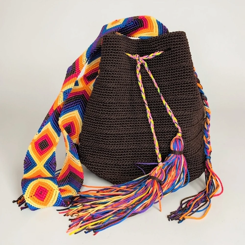 Wayuu Tribe mochilas wayuu
