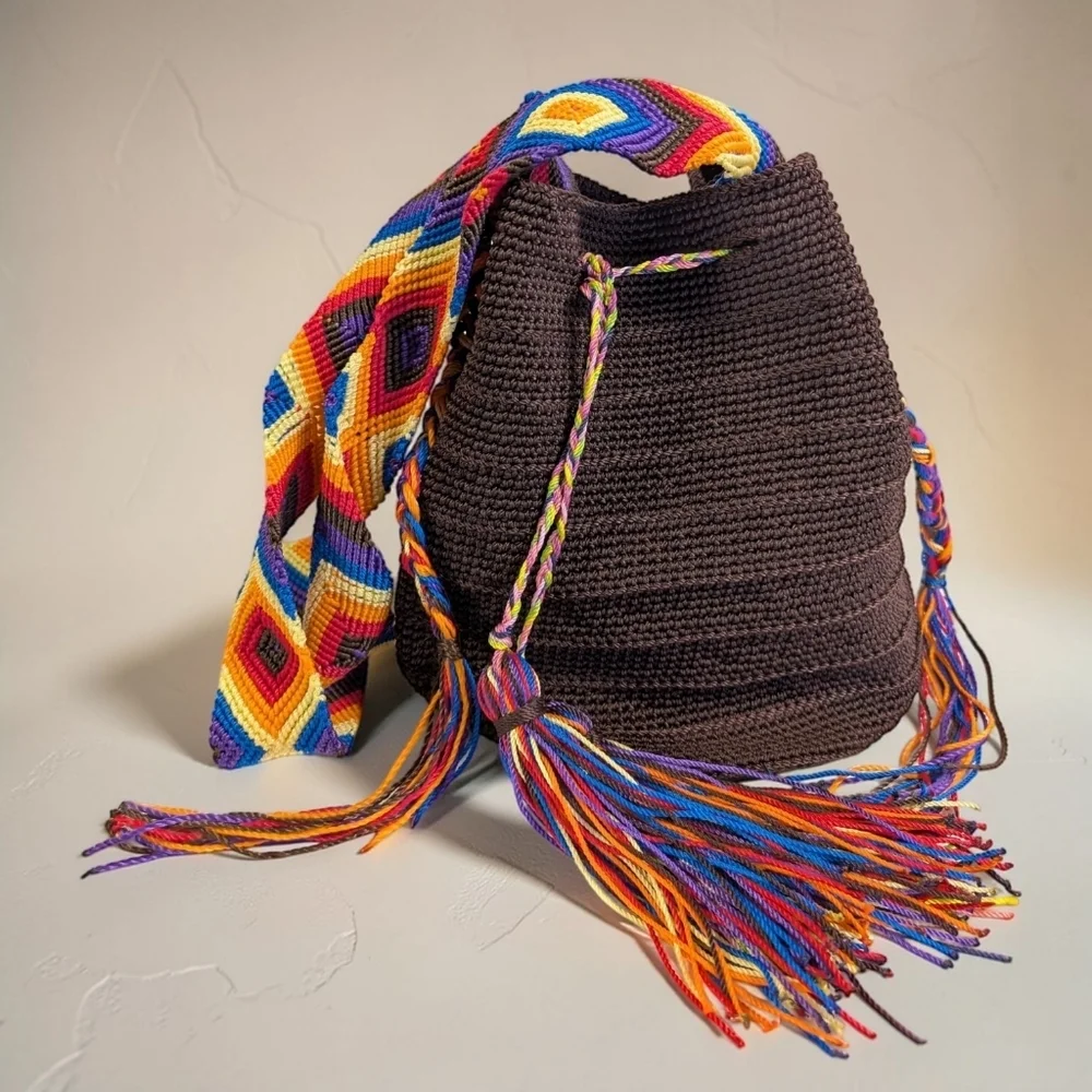 Wayuu Tribe mochilas wayuu