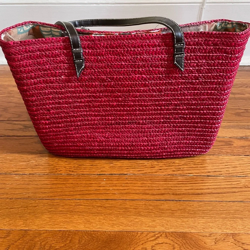N/A red straw