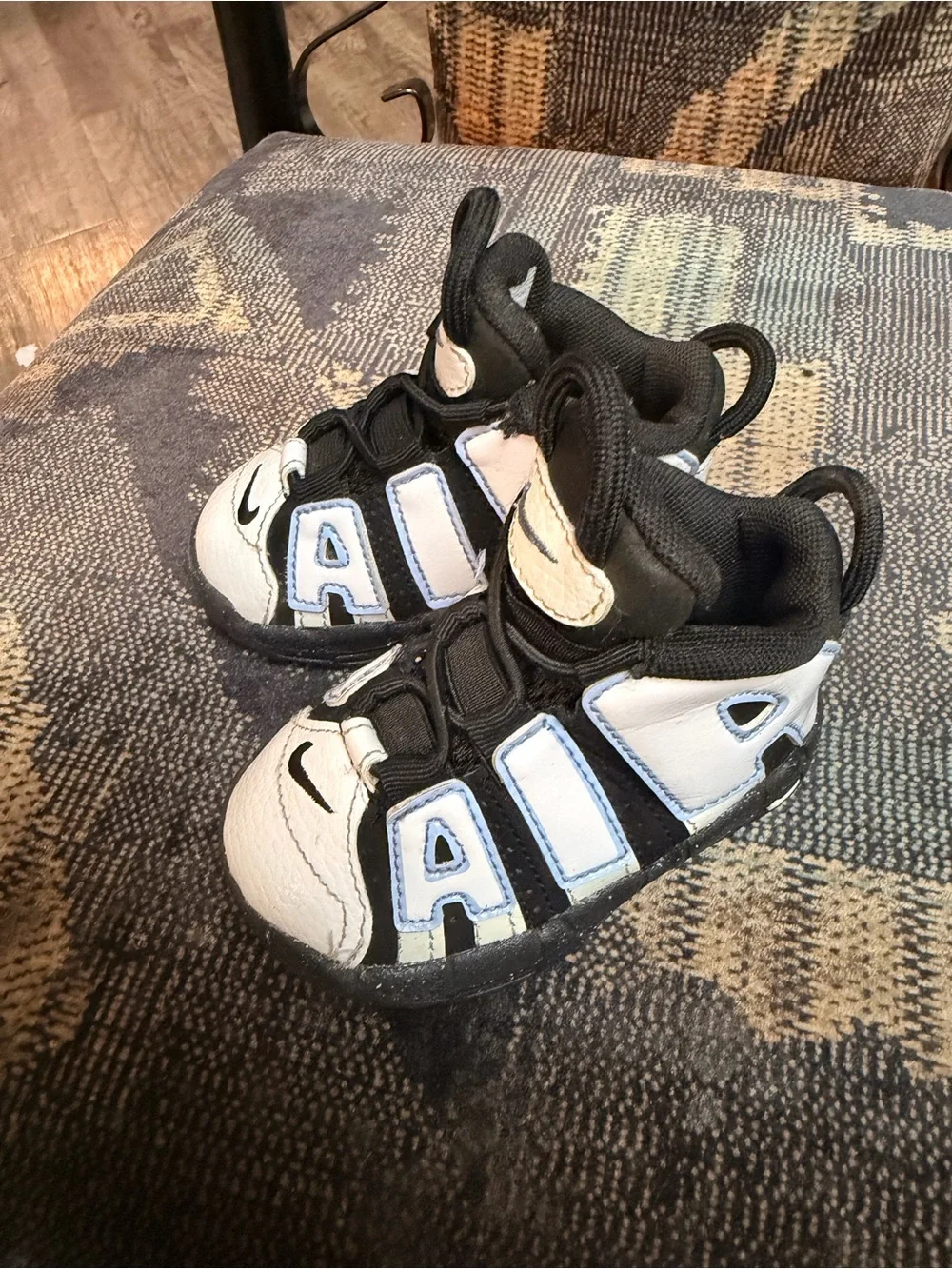 Nike bold white