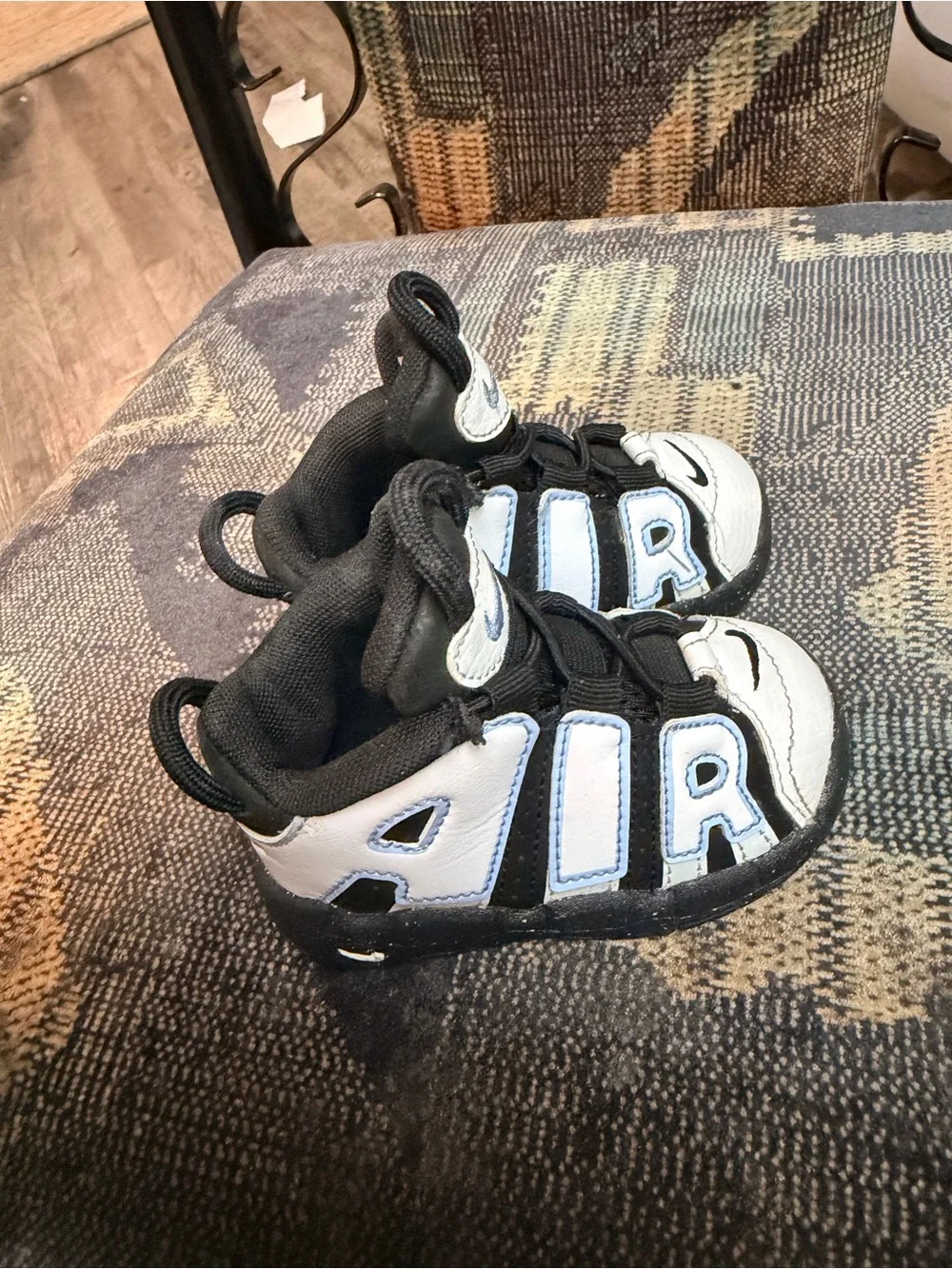 Nike bold white
