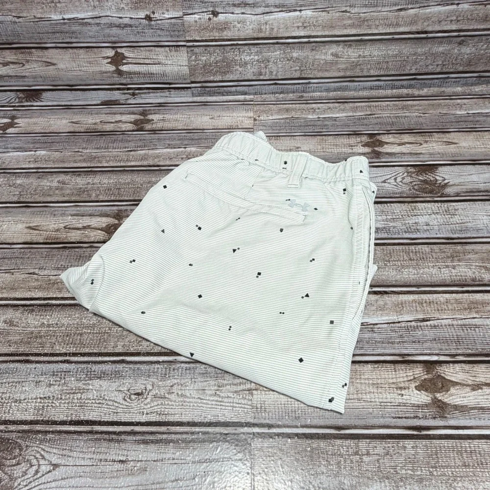 Under Armour Golf Shorts Mens 34 Actual White‎ Striped Geometric Pattern