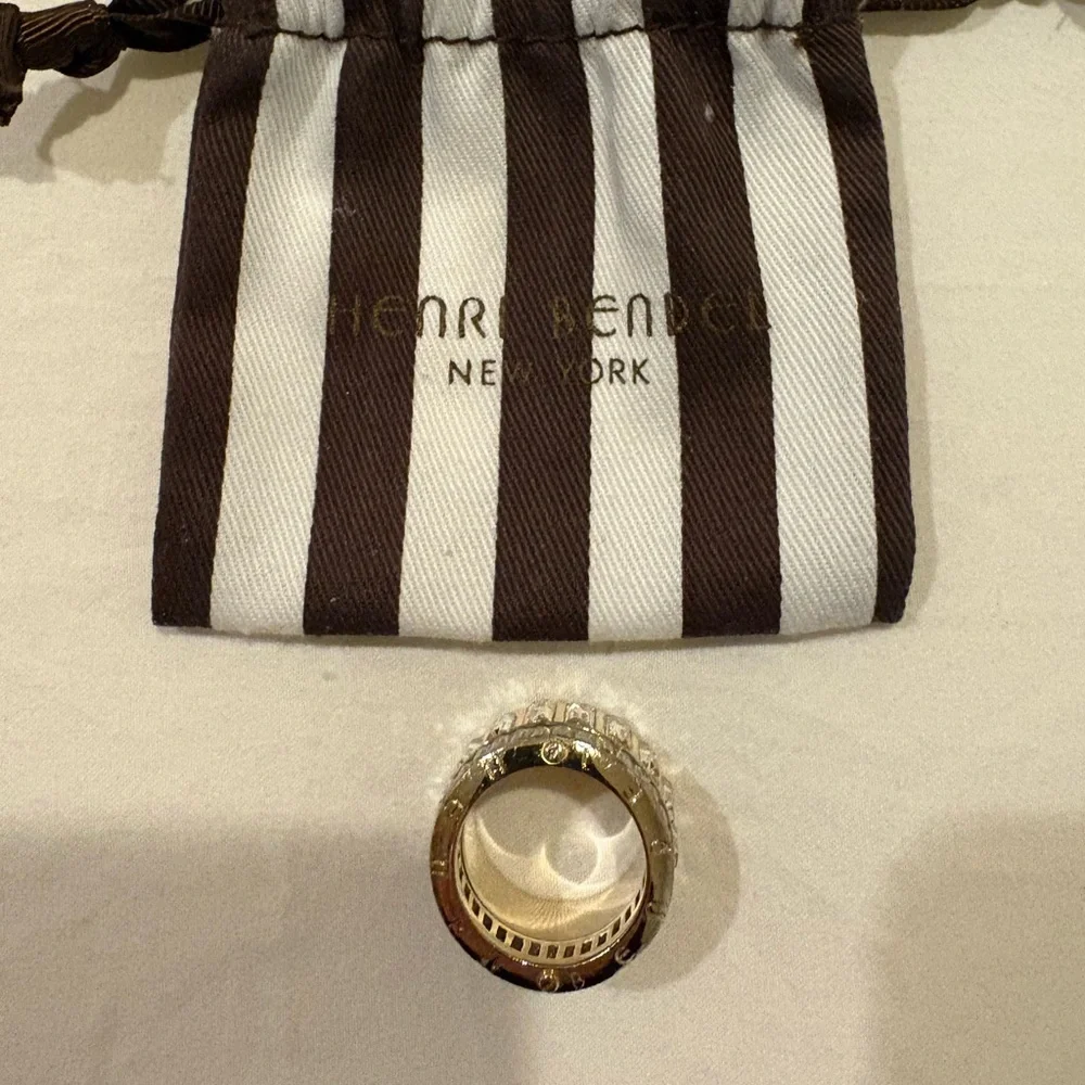 henri bendel henri bendel