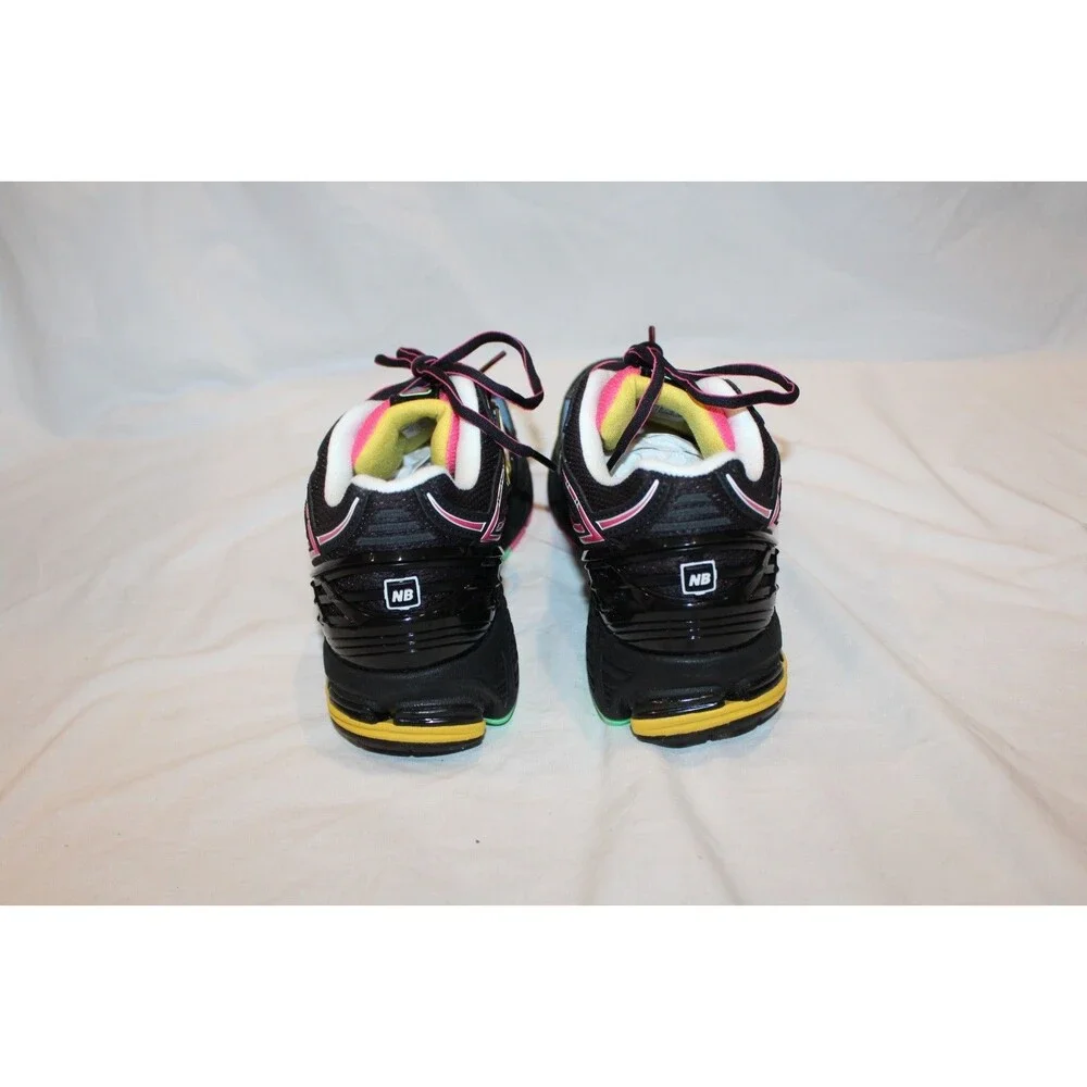 New Balance features acteva