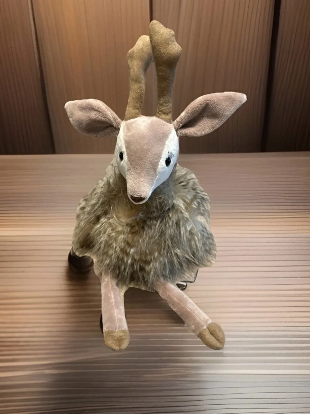 Jellycat Roxie Reindeer Tan 18