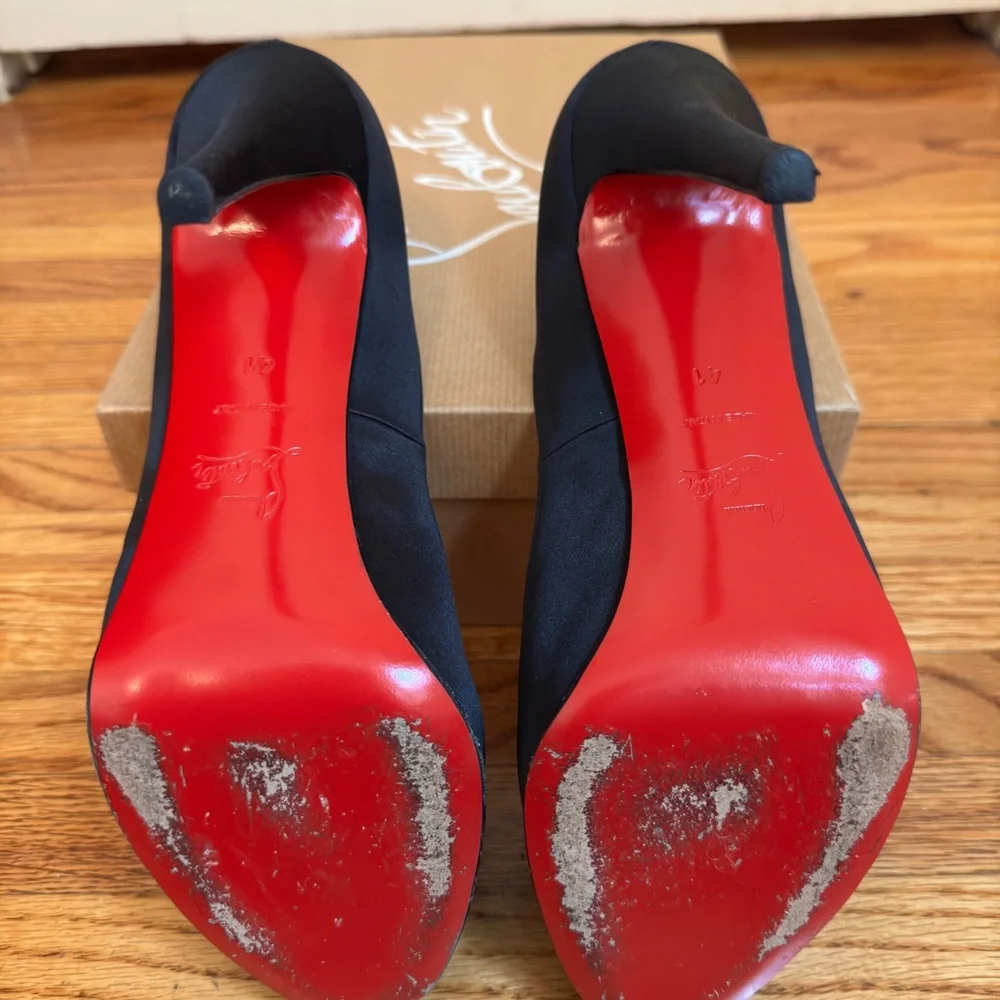 Christian Louboutin peep toe